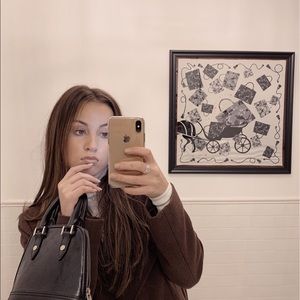 Meet your Posher, Shea